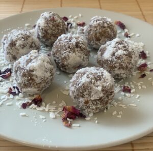 date & coconut balls